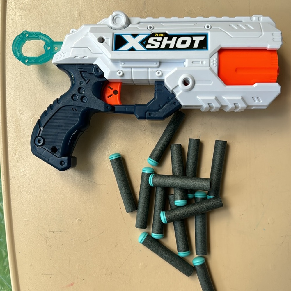 Zuru x shot
